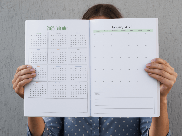 2025-vision-board-planner-canva-template-https://www.creativefabrica.com/wp-content/uploads/2024/08/27/2025-Vision-Board-Planner-Canva-Template-Graphics-104706317-2-580x435.png